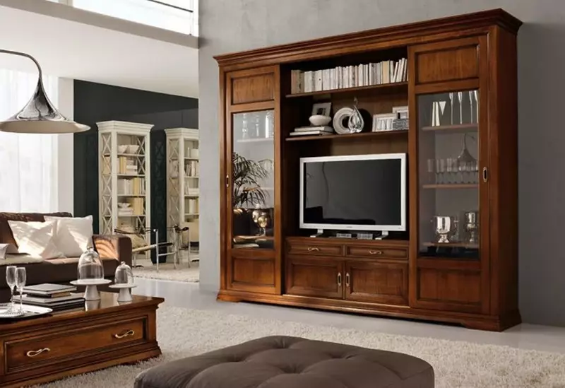 Itālijas sienas dzīvojamā istabā (28 fotogrāfijas): izvēlieties sienas klasiskās un modernās no Itālijas stila stilā 21246_11