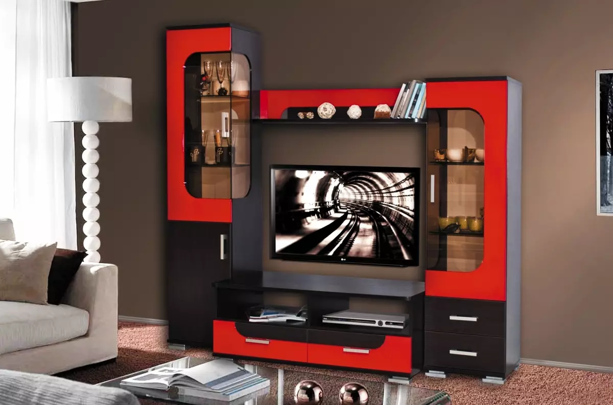 Mini slide sa living room (57 mga larawan): modernong maliliit na rolling wall sa loob ng hall. Pagpili ng isang maliit na designer slide 21253_10