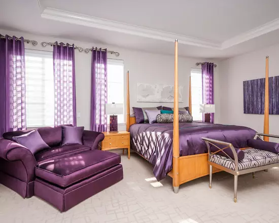 Violetti verhot makuuhuoneessa (38 kuvaa): violetti ja laventeli verhot valon värin valoilla makuuhuoneen sisustuksessa, luumut verhot 21272_21