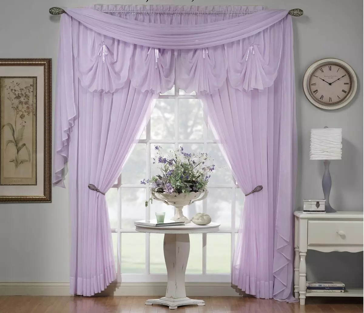Lambreks为卧室（55张照片）：来自Tulle的新设计窗帘，带有Bandanda的特点，选择窗户美丽和时尚的窗帘 21275_45