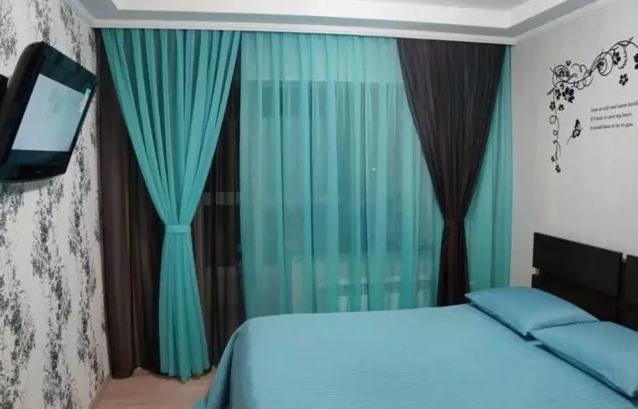在臥室里蒂略（79張照片）：塔窗簾設計。掛一套空氣窗簾多麼美麗？雪紡產品和毛卷從卡螺旋，易緻密的面紗和其他類型 21279_67