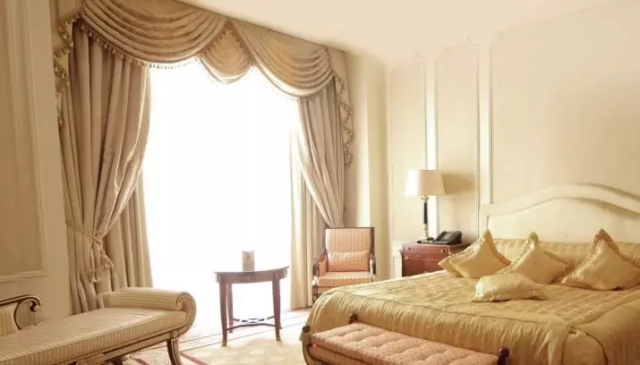 Завеси в лека спалня (45 снимки): Какво завеси се вписват в спалнята с бели мебели? Проектиране и цвят на завесата 21292_44