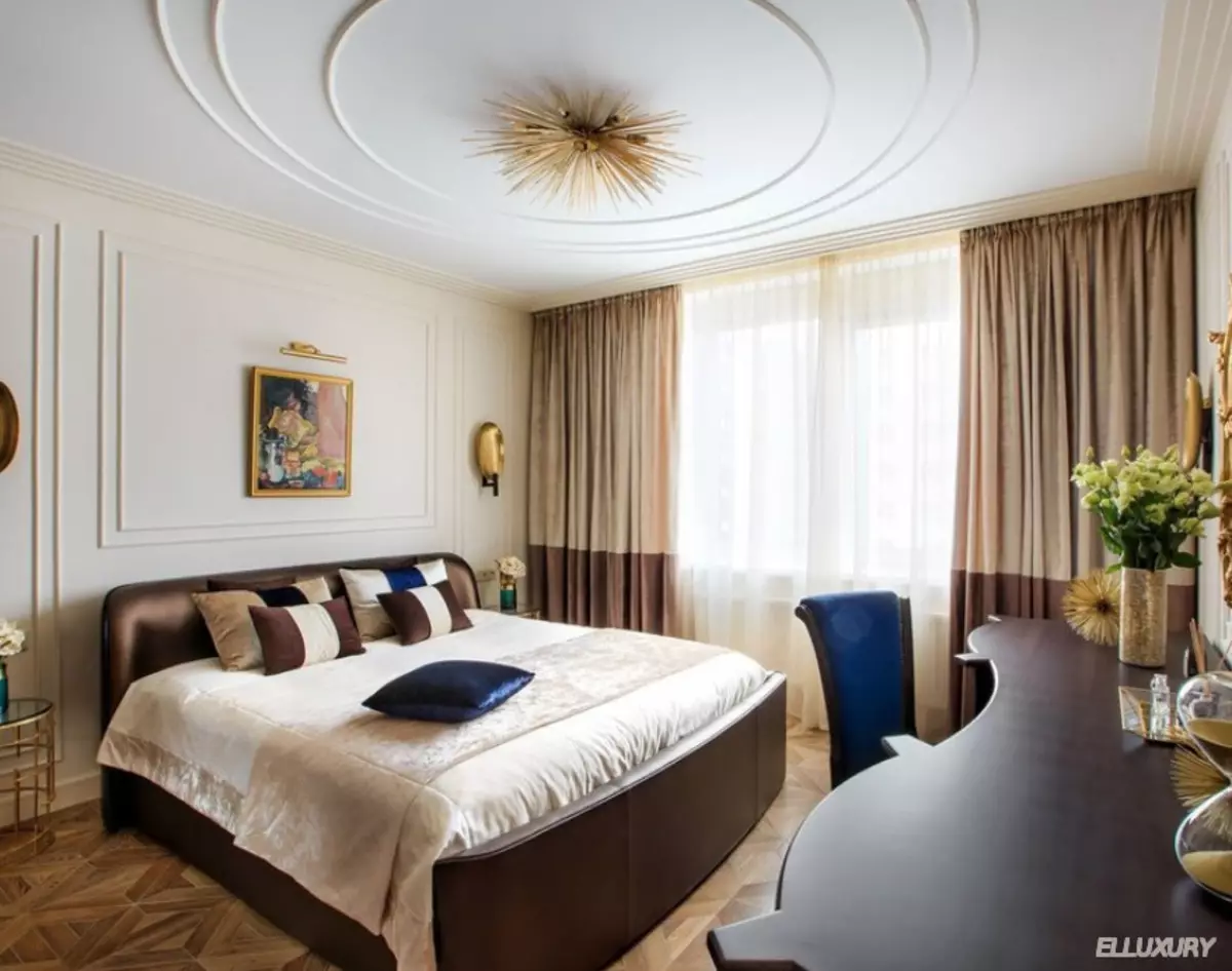 Färggardiner i sovrummet (61 bilder): Hur man väljer en lämplig nyans? Hur man väljer en solig gardiner? De mest lämpliga kombinationerna av toner av gardiner, tapeter och möbler 21293_12