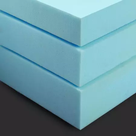 Dyshekë poliuretani: pro dhe kundër të dyshekëve të shkumës poliuretani. Cfare eshte? Modelet 160x200 cm dhe madhësi të tjera, shqyrtime 21308_39