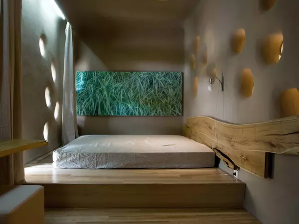 Dyshek për gjumë në dysheme: dyshekë në natyrë japoneze në vend të shtretërve për mysafirët, modelet e larta dhe të tjera, shembuj në brendësi 21322_35