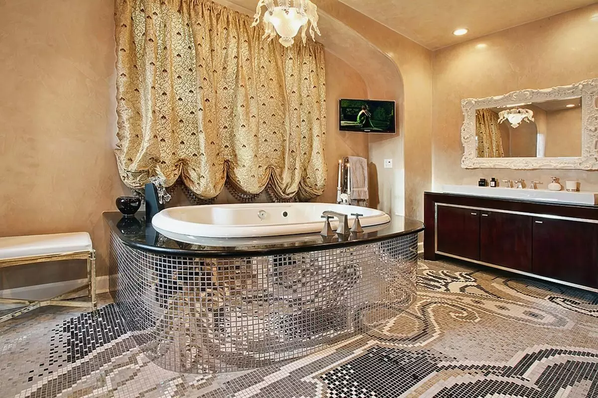 Tile mozaik za kopalnico (125 fotografij): Oblika prostora z mozaičnimi ploščicami na tleh, samolepilne ploščice v notranjosti, keramične in plastične, steklene ploščice in druge možnosti 21358_47