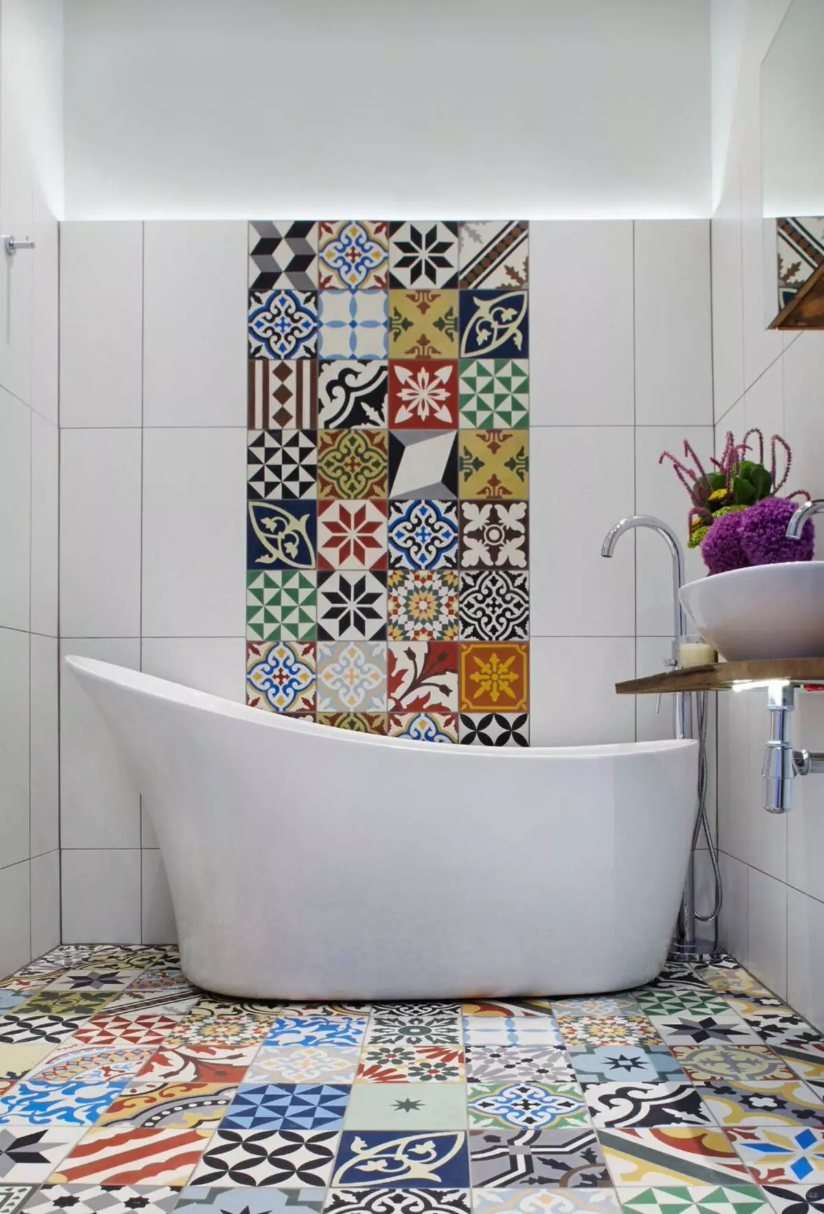 用於浴室的磨砂瓷磚：浴室啞光瓷磚的優缺點，石材下的設計和其他選擇 21360_37