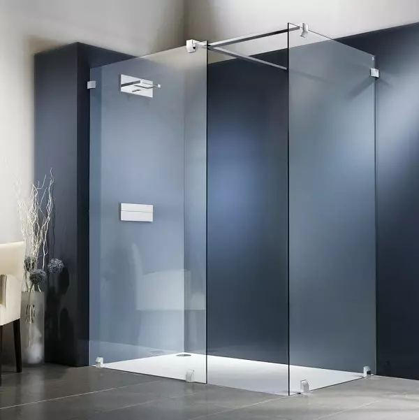Partições de vidro para o chuveiro (60 fotos): Tipos de cercas de chuveiro de vidro, de blocos de vidro e 90x90 cm, escolha de acessórios. Design de banheiro. 21370_22