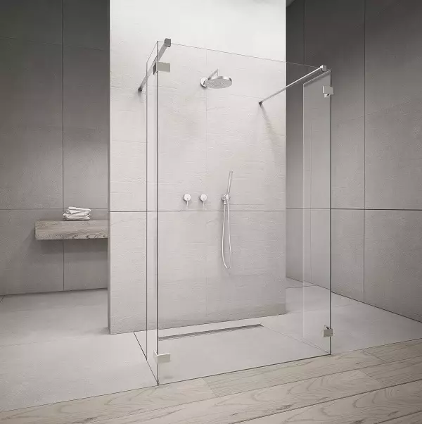 Partições de vidro para o chuveiro (60 fotos): Tipos de cercas de chuveiro de vidro, de blocos de vidro e 90x90 cm, escolha de acessórios. Design de banheiro. 21370_24