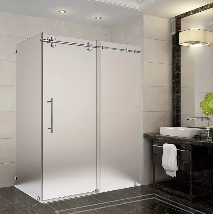 淋浴的玻璃隔板（60張）：玻璃淋浴圍欄的類型，來自玻璃塊和90x90厘米，配件的選擇。浴室設計 21370_26
