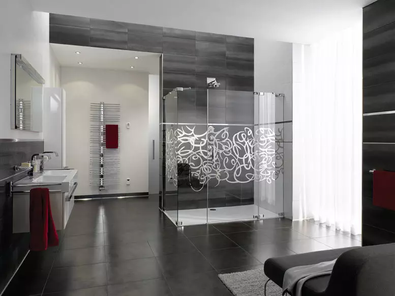 淋浴的玻璃隔板（60張）：玻璃淋浴圍欄的類型，來自玻璃塊和90x90厘米，配件的選擇。浴室設計 21370_30