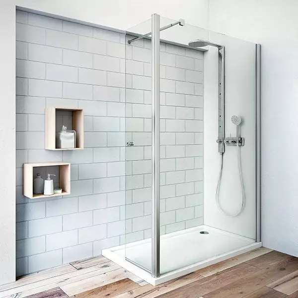 Particións de vidro para a ducha (60 fotos): tipos de valos de ducha de vidro, de bloques de vidro e 90x90 cm, elección de accesorios. Deseño de baño 21370_8