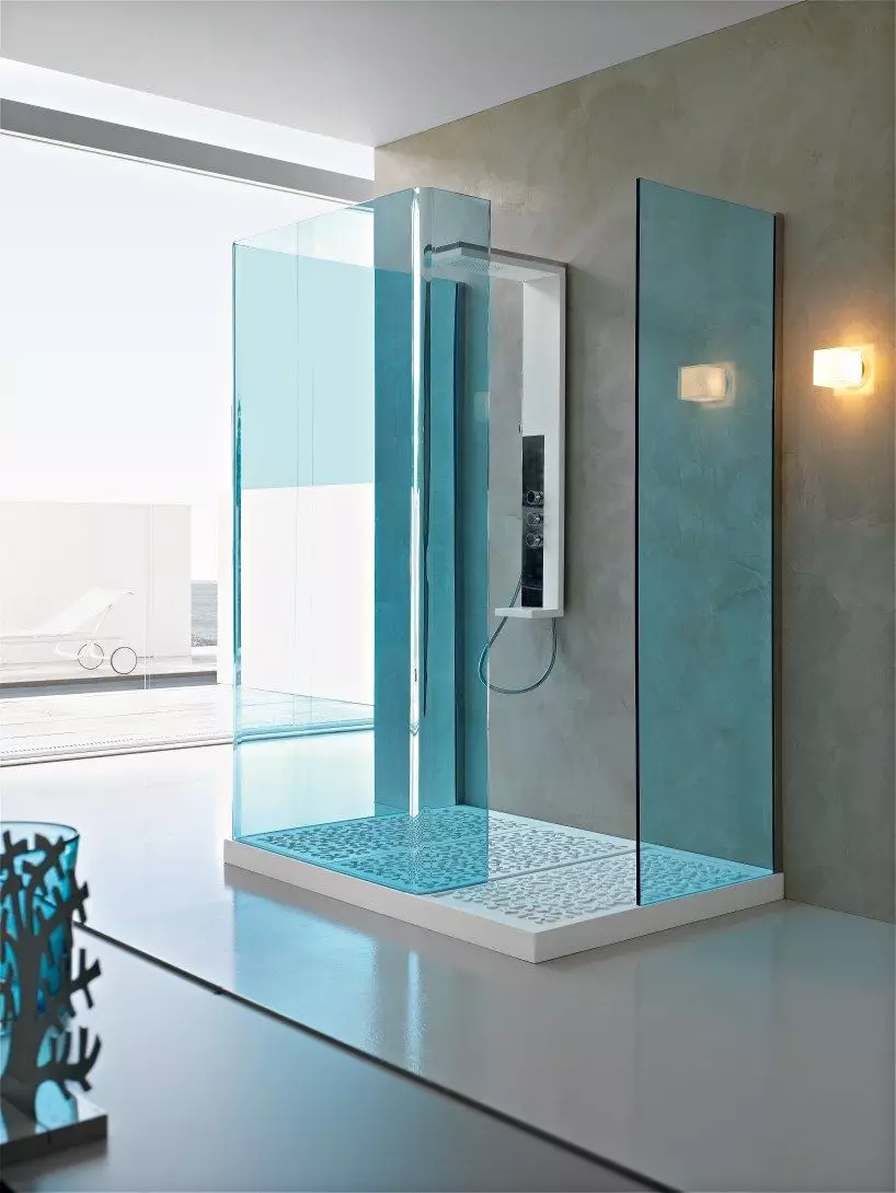 Душ в банята без кабина (86 снимки): Опции за дизайн на баня с душ без палетни и плочки кабини, проекти 21384_61