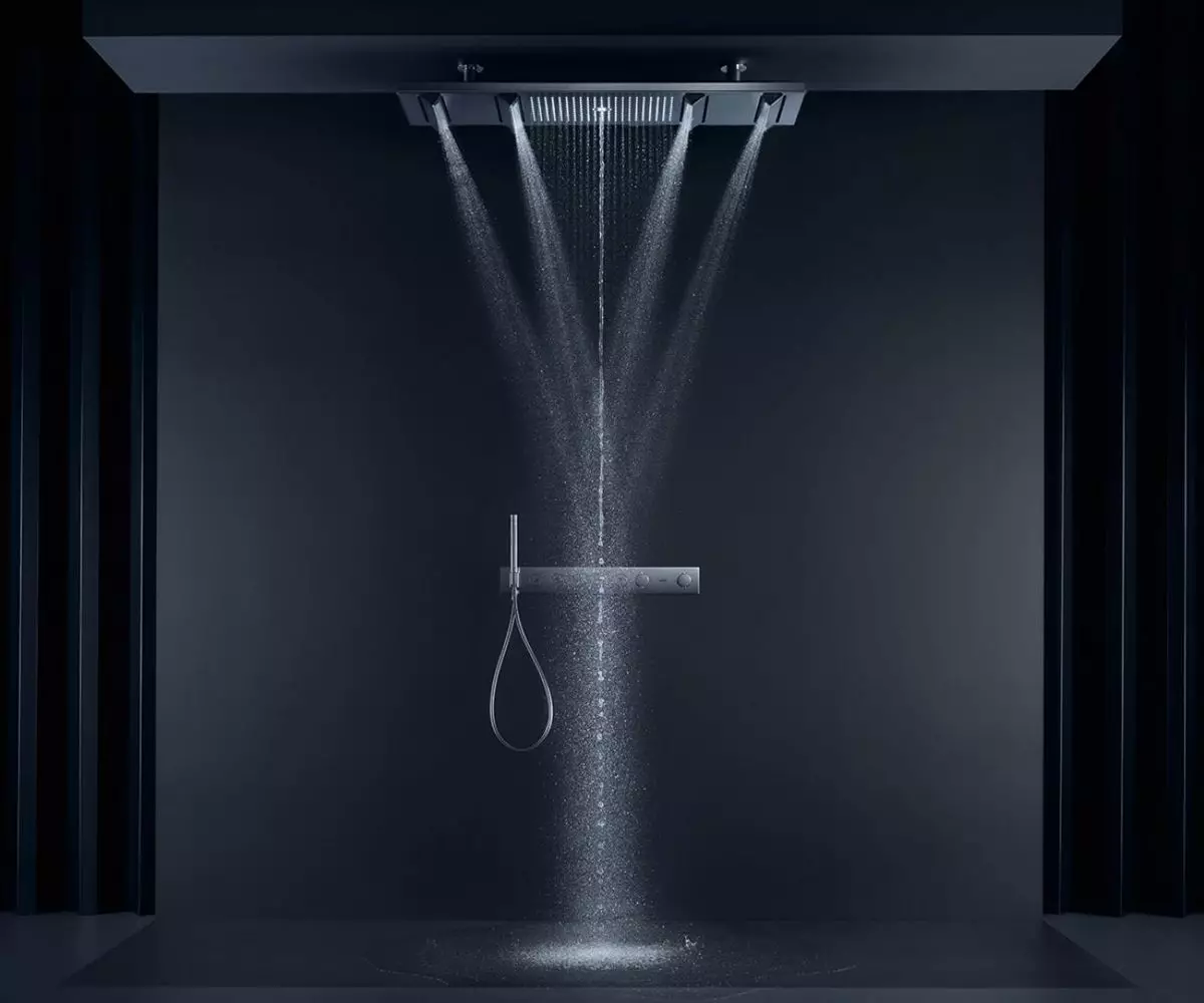Panel shower (40 foto): Fitur rak sudut dengan mixer hidromassage dan kamar mandi, ulasan model Hansgrohe dan panel shower atas 21389_12