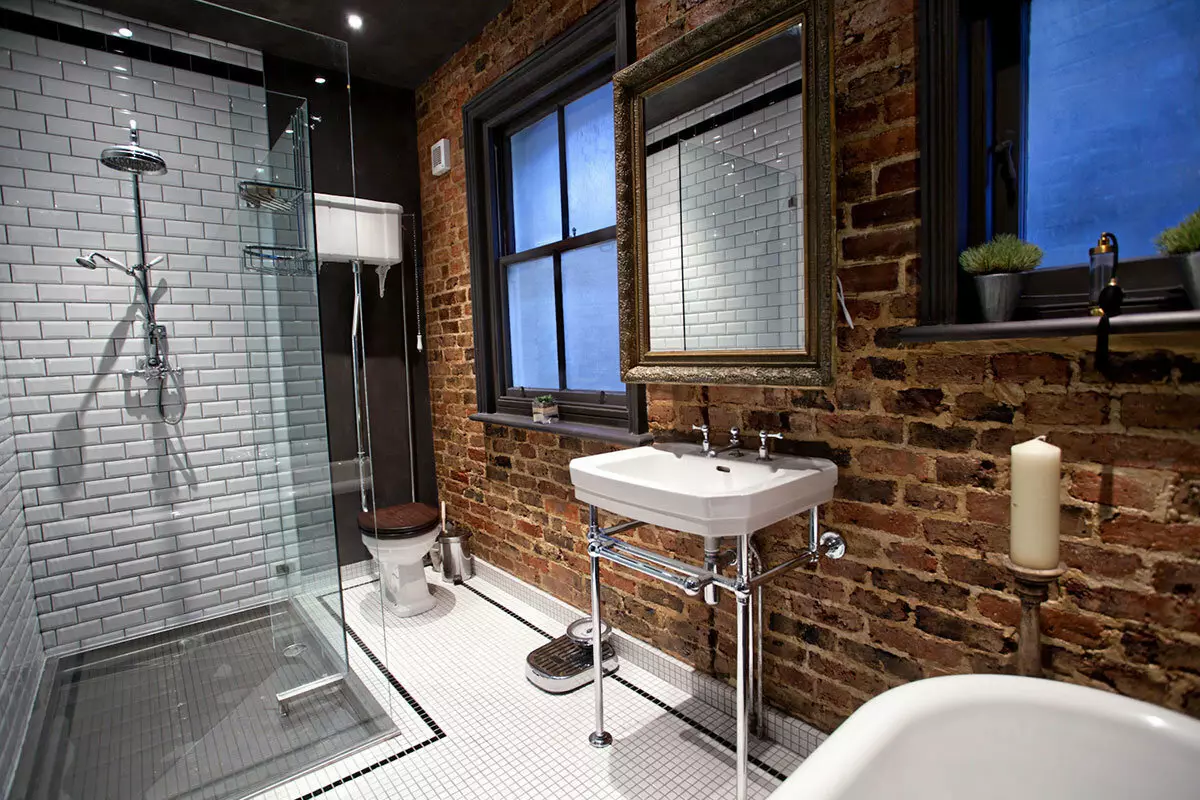 Salle d'eau dans une maison privée (67 photos): les options de design d'intérieur avec fenêtre. Comment équiper? Exemples intéressants 21393_15
