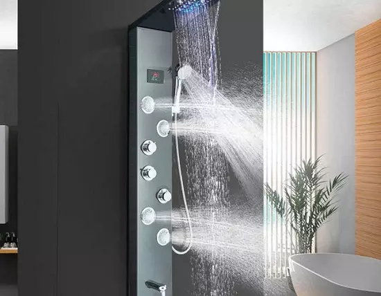 Panel pancuran mandian dengan hydromassage: Ciri-ciri rak panas dengan pancuran mandian tropika, gambaran keseluruhan model sudut dengan tumpahan dan termostat untuk mandi 21394_13