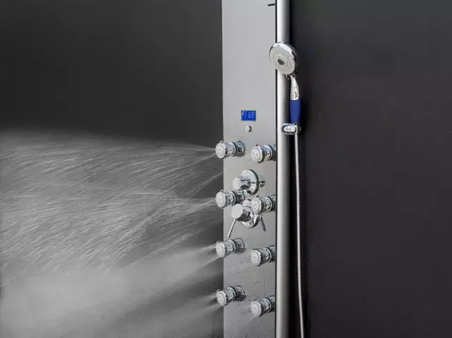 Panel pancuran mandian dengan hydromassage: Ciri-ciri rak panas dengan pancuran mandian tropika, gambaran keseluruhan model sudut dengan tumpahan dan termostat untuk mandi 21394_20