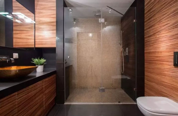Pancuran tanpa pancuran di bilik mandi (57 foto): Reka bentuk dan hiasan bilik mandi dengan adegan jiwa tanpa kabin di rumah dan apartmen peribadi 21400_57