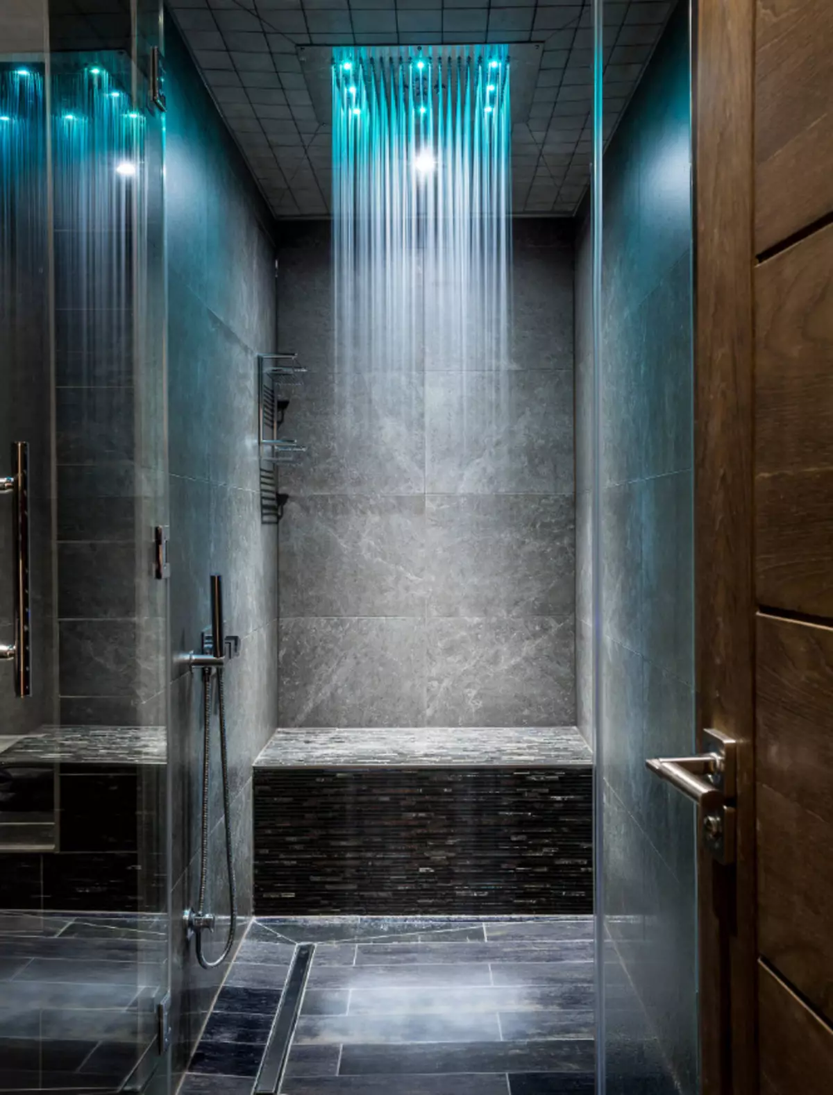 Ducha sen ducha no baño (57 fotos): deseño e decoración do baño con escena de alma sen unha cabina nunha casa privada e apartamento 21400_8