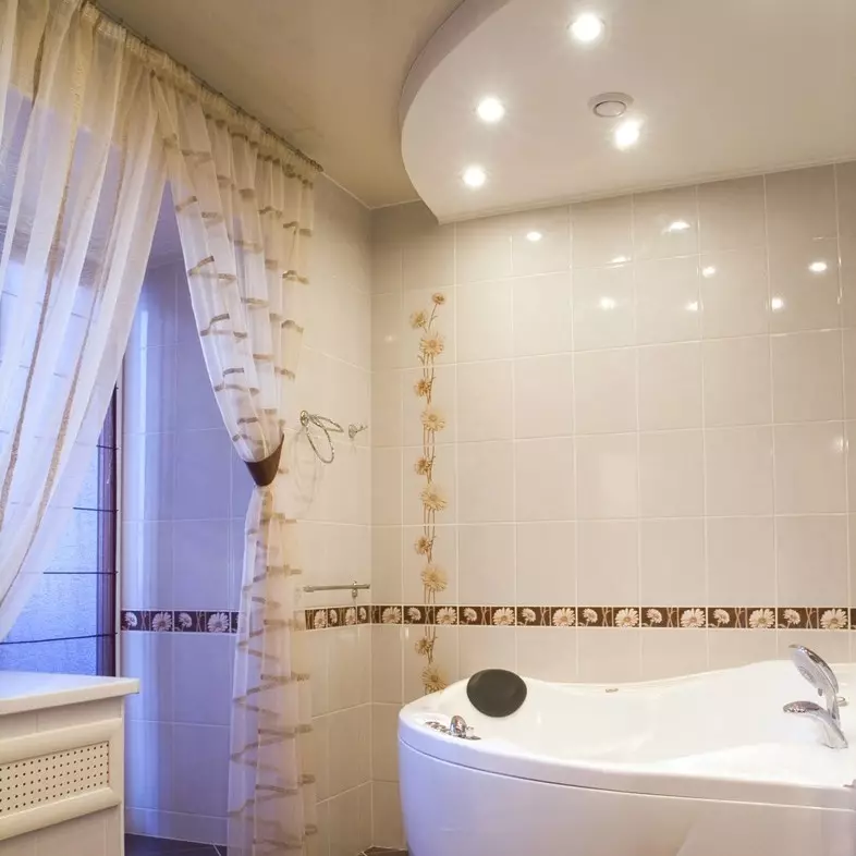 Strop v koupelně sádrokartonu (38 fotografií): Je možné provést sádrokartonový závěsný strop v koupelně? Výhody a zápory použití 21417_33