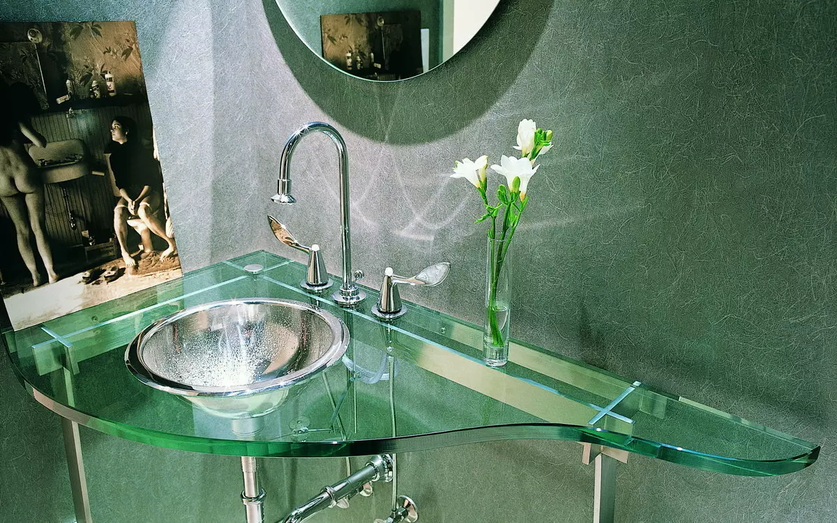 Waschbecken im Badezimmer (113 Fotos): Waschbeckengrößen, Modell unter der Tischplatte, Acryl und Keramik, schmalen und quadratischen Waschbecken 21421_48