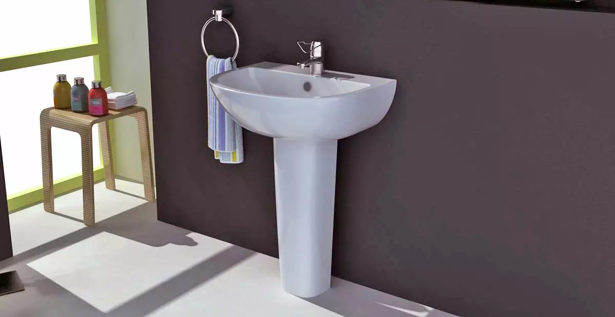 Banyoda asma lavabo: monte edilmiş lavabolar braketi ile 50-60 cm ve bir kesici 55-80 cm yıkama, diğer modeller 21424_23