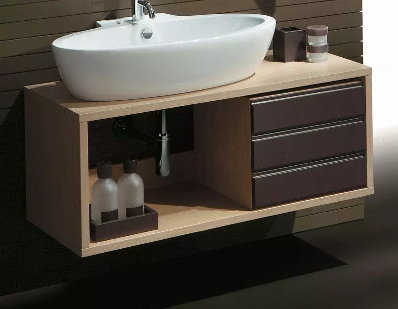 Banyoda asma lavabo: monte edilmiş lavabolar braketi ile 50-60 cm ve bir kesici 55-80 cm yıkama, diğer modeller 21424_29
