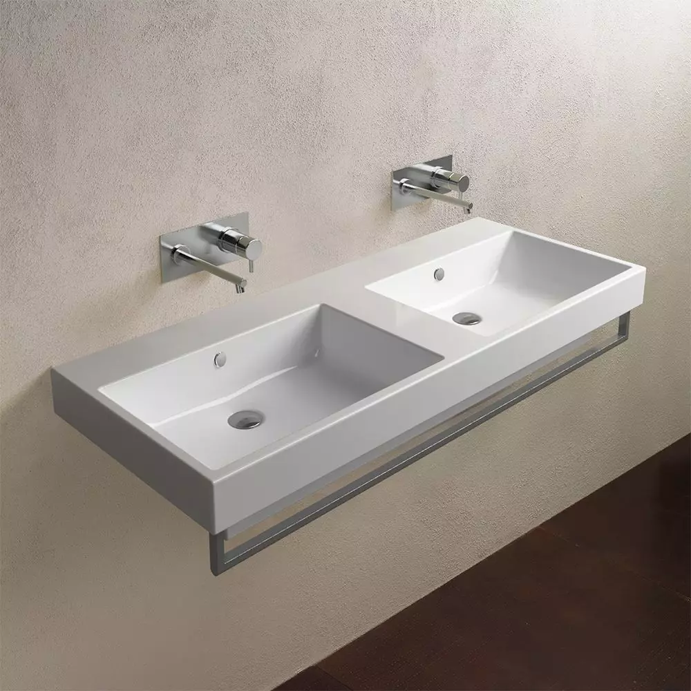 Banyoda asma lavabo: monte edilmiş lavabolar braketi ile 50-60 cm ve bir kesici 55-80 cm yıkama, diğer modeller 21424_38