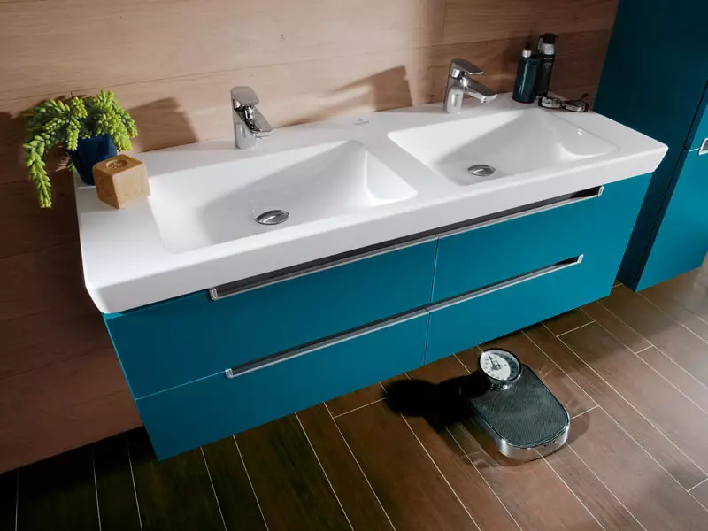 Banyoda asma lavabo: monte edilmiş lavabolar braketi ile 50-60 cm ve bir kesici 55-80 cm yıkama, diğer modeller 21424_61