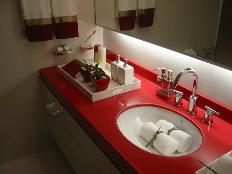 Built-in Sinks di kamar mandi (65 foto): Pilihan cut-in atas dan bawah cangkang di worktop, tinggi 21429_53