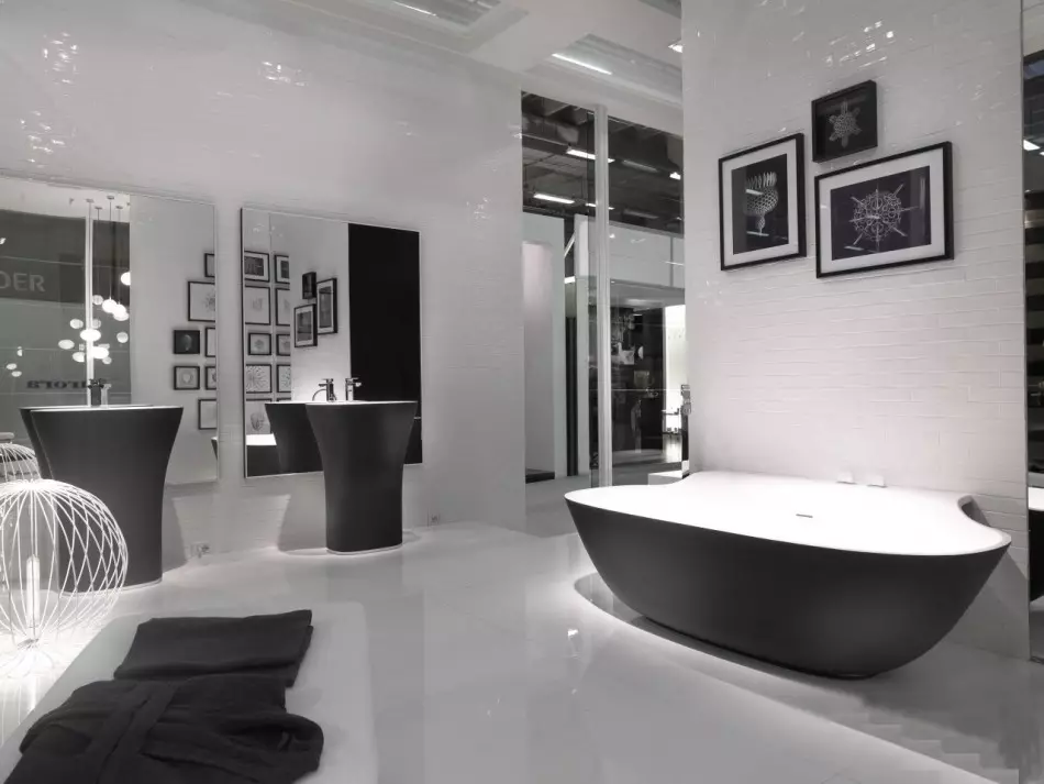 Salle de bain haute technologie (62 photos): une petite salle design dans un appartement d'une pièce, choix de meubles et plomberie 21442_4