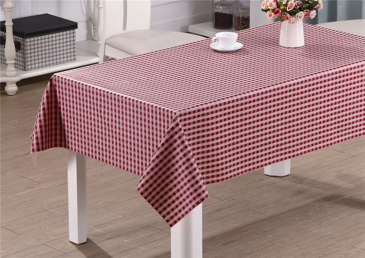 Kitchen Table (49 photos): Transparent silicone kitchen tablecloth, beautiful oilcloth in rolls and other options 21465_25