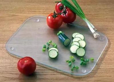 לוח חיתוך זכוכית: פלוס וחסרונות לוח מטבח מ מזג זכוכית. כיצד לבחור לוח מטבח? 21475_12