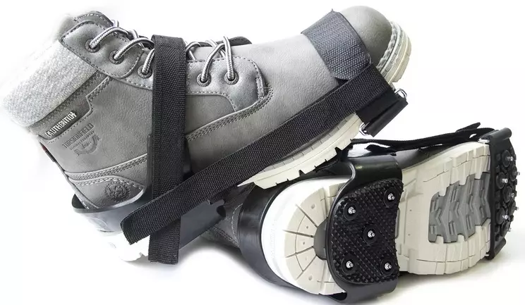 Phụ kiện băng (23 ảnh): Các loại băng cắt tỉa cho giày từ băng. Làm thế nào để mặc chúng và chọn? Đánh giá của trẻ em và người lớn truy cập băng 21484_23