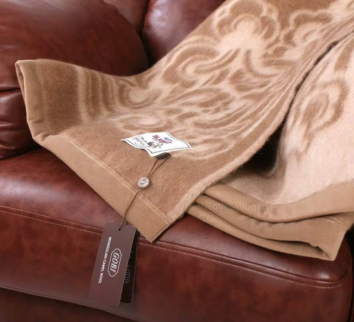 Cobertores de Camel Wool (57 fotos): Pluses e Desvantagens cobertores de um camelo fluff. O que é melhor, winer ou camel? Mongólia e outros fabricantes. Avaliações 21531_18