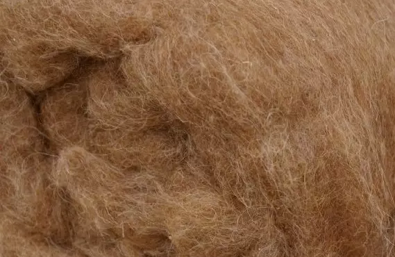 来自骆驼羊毛的毯子（57张照片）：加上绒毛骆驼的毯子和缺口。什么是更好的，葡萄酒者或骆驼？蒙古和其他制造商。评论 21531_4