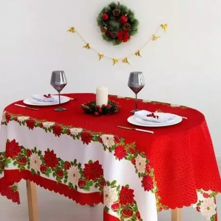 Czerwone obrusy: na okrągłym stole 180 cm i prostokątne, w klatce i tablecloth monochromatycznych. Metody służby. Obrus ​​lniany z płatkami śniegu i inne opcje 21598_30