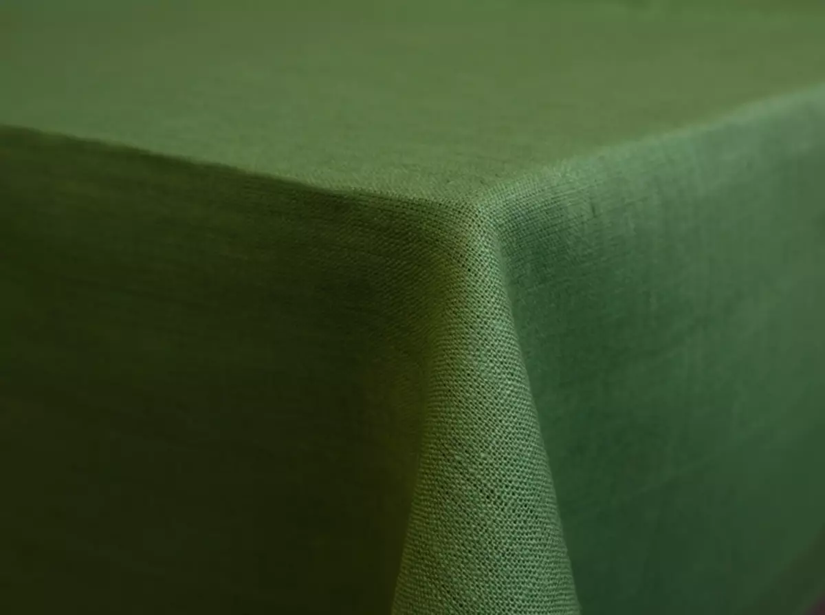 녹색 식탁보 : 테이블 및 회색 녹색, 설정 옵션에있는 어두운 녹색 모노 포닉 식탁보. 인테리어의 린넨 및 자카드, 타원형 및 둥근 식탁보 21601_9