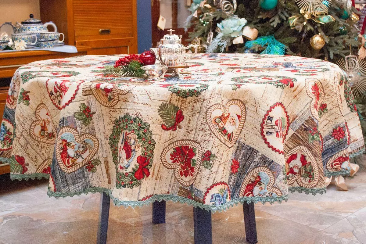 Tapestry tafelklier: út Italië en Spanje, rûne en ovale tafelklokken op 'e tafel, feestlike en casual modellen, 160x220 en oare dimensjes 21606_9