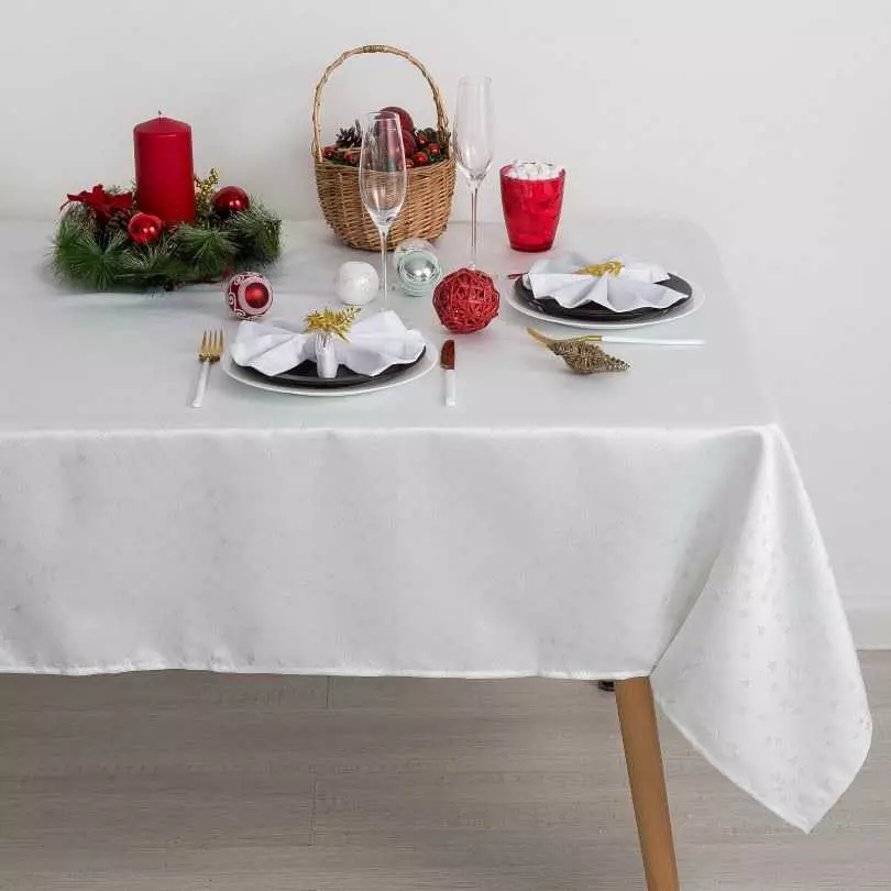 ผ้าปูโต๊ะสีขาว (35 รูป): ผ้าปูโต๊ะสีขาวหิมะบนโต๊ะฝ้ายและอื่น ๆ สีดำและสีขาวและผ้าปูโต๊ะที่สวยงามอื่น ๆ 21608_5