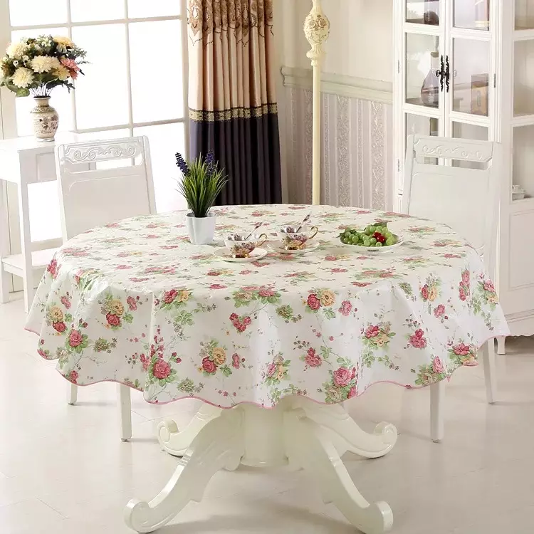 میز پر میڈیا Vinyl میزپوش: گول اور بیضوی. کس طرح باورچی خانے کے لئے tablecloths کے ہموار کرنے کے لئے؟ کھوکھلی اور fliselin اور فلالین بیس، دوسرے پرجاتیوں پر سفید 21612_23