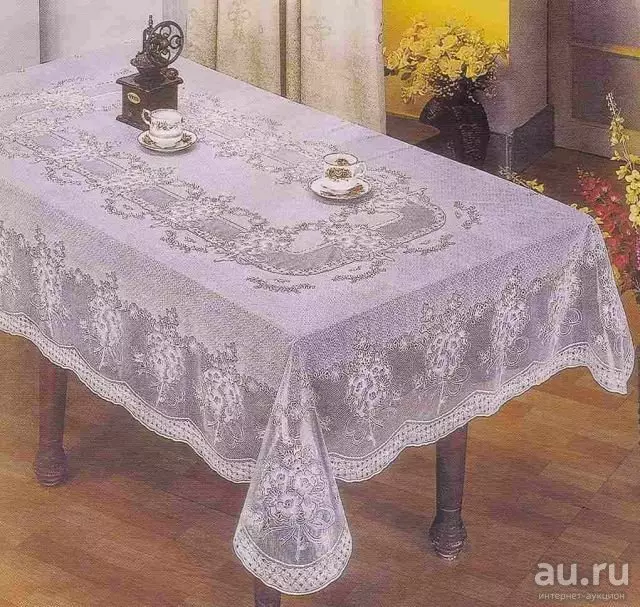 میز پر میڈیا Vinyl میزپوش: گول اور بیضوی. کس طرح باورچی خانے کے لئے tablecloths کے ہموار کرنے کے لئے؟ کھوکھلی اور fliselin اور فلالین بیس، دوسرے پرجاتیوں پر سفید 21612_6