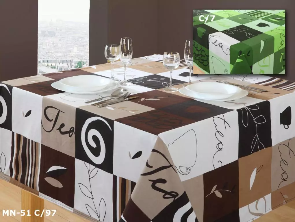 Kleenka على الطاولة (51 صور): جميلة مفارش المائدة لاصقة بيضاء في لفافة، وتحت شجرة وغيرها. ماذا تفعل إذا الغراء الجديد الروائح كثيرا؟ 21613_18