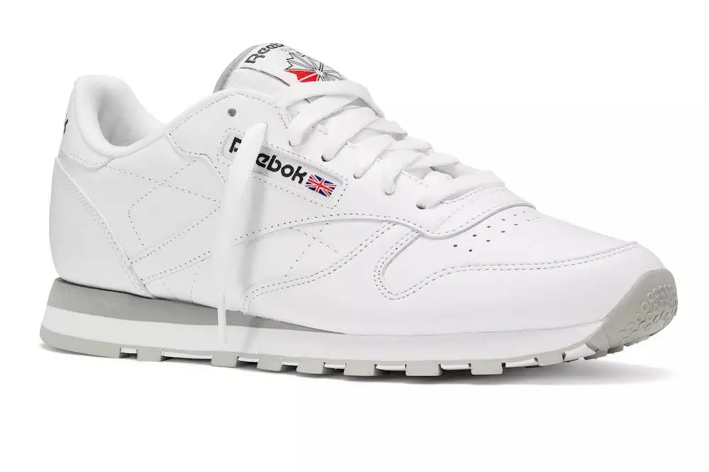 Sneakers Ribok (120 fotogrāfijas): Ādas sieviešu modeļi Reebok Classics, Easytone, CrossFit un sūknis 2021, basketbols un skriešana, augsts, rozā 2161_15