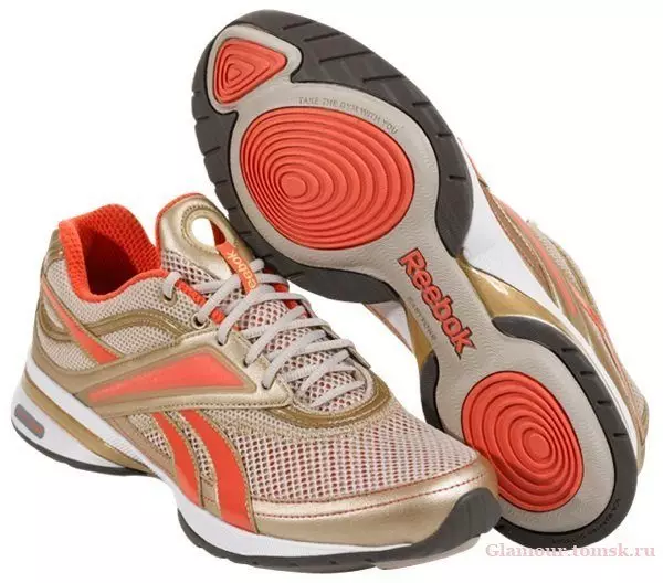 Zithunzi za ribok (zithunzi 120): Zikopa za akazi a Reebok za Reebok Classics, Solfit, Rowfit ndi Pamporball 2021, Basketball ndikuthamanga, wapinki 2161_27