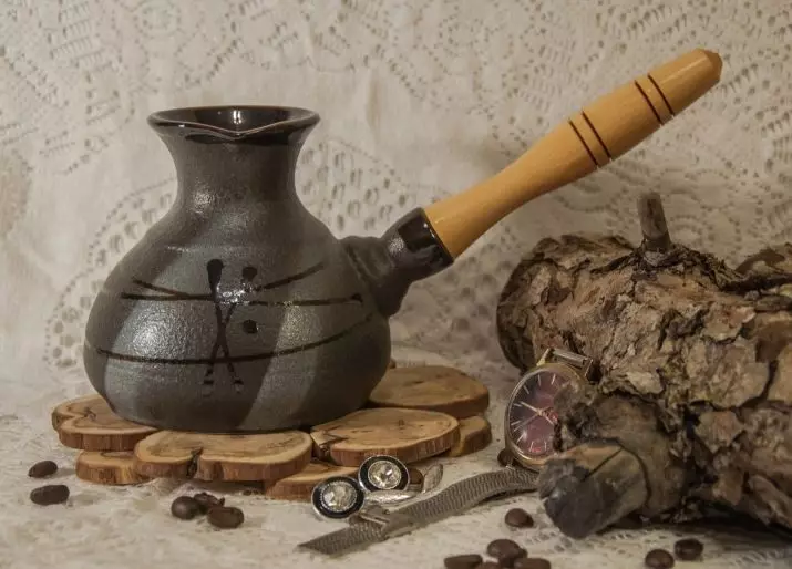 Turk in ceramica: come usare i piatti per il caffè dalla ceramica? Confronto tra argilla e turchi di rame. È meglio fare prodotti da argilla rispetto alla porcellana? 21650_7