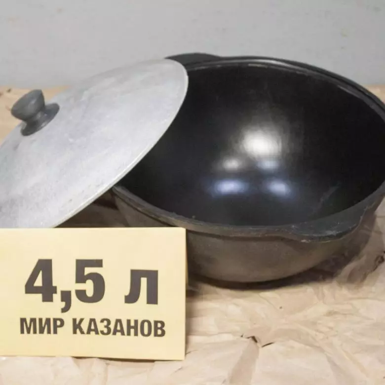 Iron capturado (30 fotos): Modelos con tapa e cociña por 8, 12 e 16 litros, características de Casans de Uzbekistán. Como prepararse para o primeiro uso? 21668_9