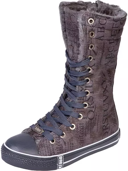 Boots (22 ảnh): Cách chọn và với những gì mặc mô hình mùa đông và mùa thu của phụ nữ 2166_10