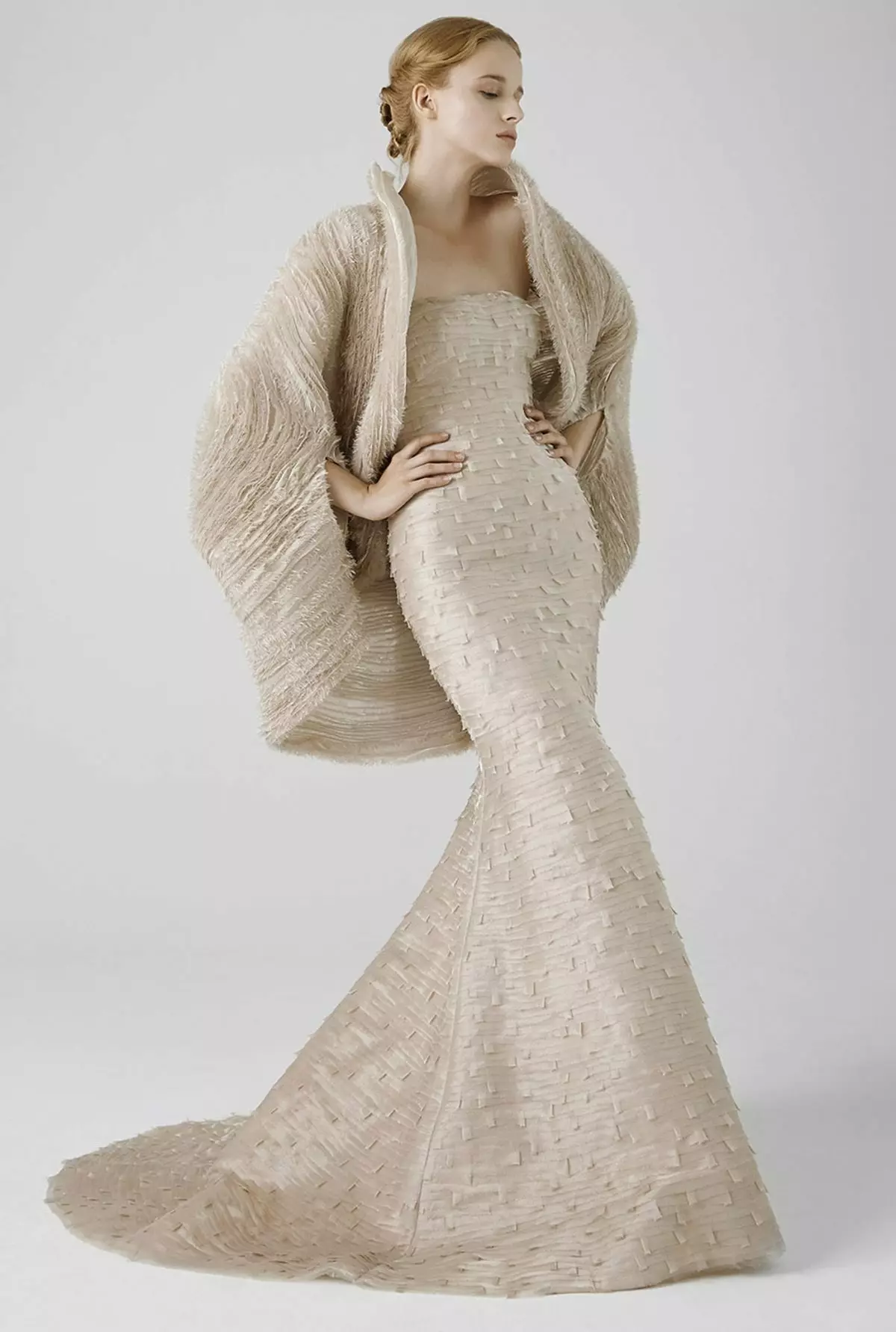 Svadobné šaty z slonoviny
