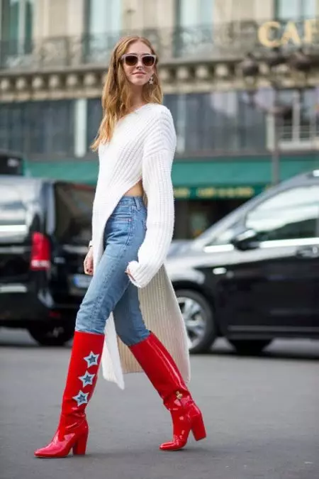 Røde støvler (70 bilder): Hva å bære kvinners vintermodeller, kombinere Red Lacquer Boots og en blå kjole 2170_5